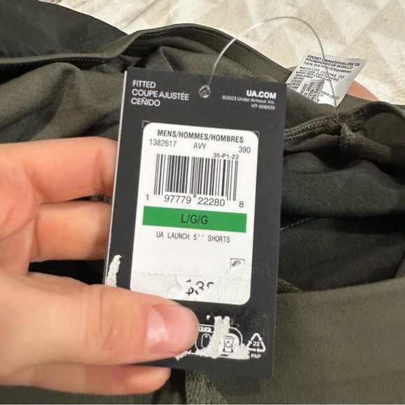 Under Armour men’s launch 5” shorts green - Picture 2 of 2